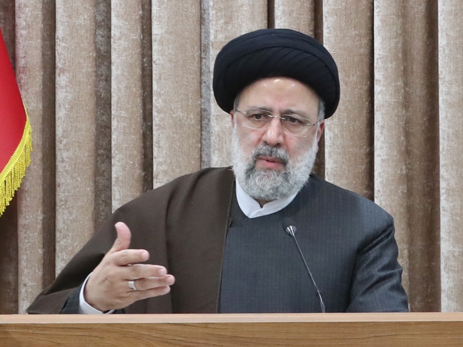 رئیسی: به هیچ وجه نمیخواهیم قیمت بنزین را افزایش دهیم رئیسی: به هیچ وجه نمیخواهیم قیمت بنزین را افزایش دهیم