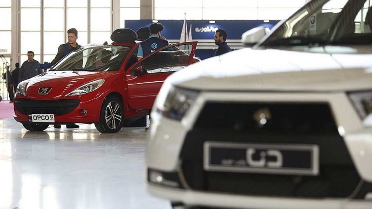 واکنش بازار خودرو به کاهش قیمت دلار واکنش بازار خودرو به کاهش قیمت دلار