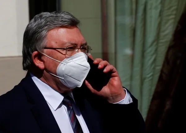 اولیانوف: به خط پایان مذاکرات وین نزدیک هستیم / احتمال شکست گفتگوها بعید است اولیانوف: به خط پایان مذاکرات وین نزدیک هستیم / احتمال شکست گفتگوها بعید است