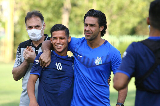 تغییرات مهم فرهاد مجیدی در خط دفاع استقلال برای دربی پایتخت تغییرات مهم فرهاد مجیدی در خط دفاع استقلال برای دربی پایتخت