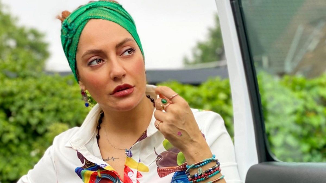 حجاب مهناز افشار بین ایران و اروپا گیر کرده است! + عکس مهناز افشار