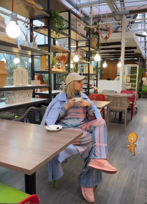 ته لوس بازی مهناز افشار در کافه های آلمان/عکس ته لوس بازی مهناز افشار در کافه های آلمان/عکس