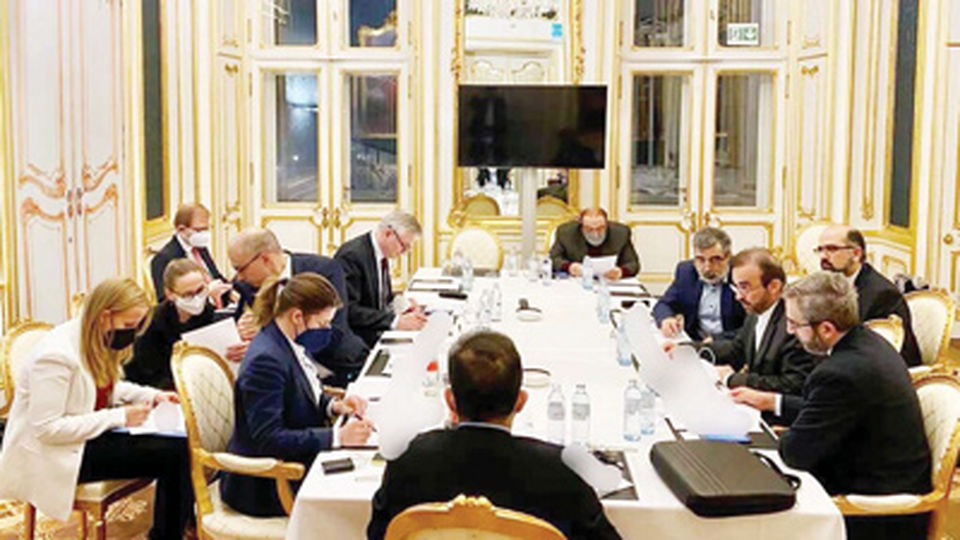 جولان«شوک»ها در هوای تعلیق جولان«شوک»ها در هوای تعلیق