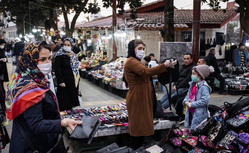 دستپخت تیم اقتصادی دولت: تورم کمدرآمدها ۱۳ درصد بیشتر از تورم ثروتمندان شد /رکورد نرخ تورم پنج ساله ایران هم در ۷۰ سال اخیر شکسته شد / اثرات تورمی کسری بودجه، افزایش نقدینگی و دلار ۴۱ هزار تومانی هم در راه است دستپخت تیم اقتصادی دولت: تورم کمدرآمدها ۱۳ درصد بیشتر از تورم ثروتمندان شد /رکورد نرخ تورم پنج ساله ایران هم در ۷۰ سال اخیر شکسته شد / اثرات تورمی کسری بودجه، افزایش نقدینگی و دلار ۴۱ هزار تومانی هم در راه است