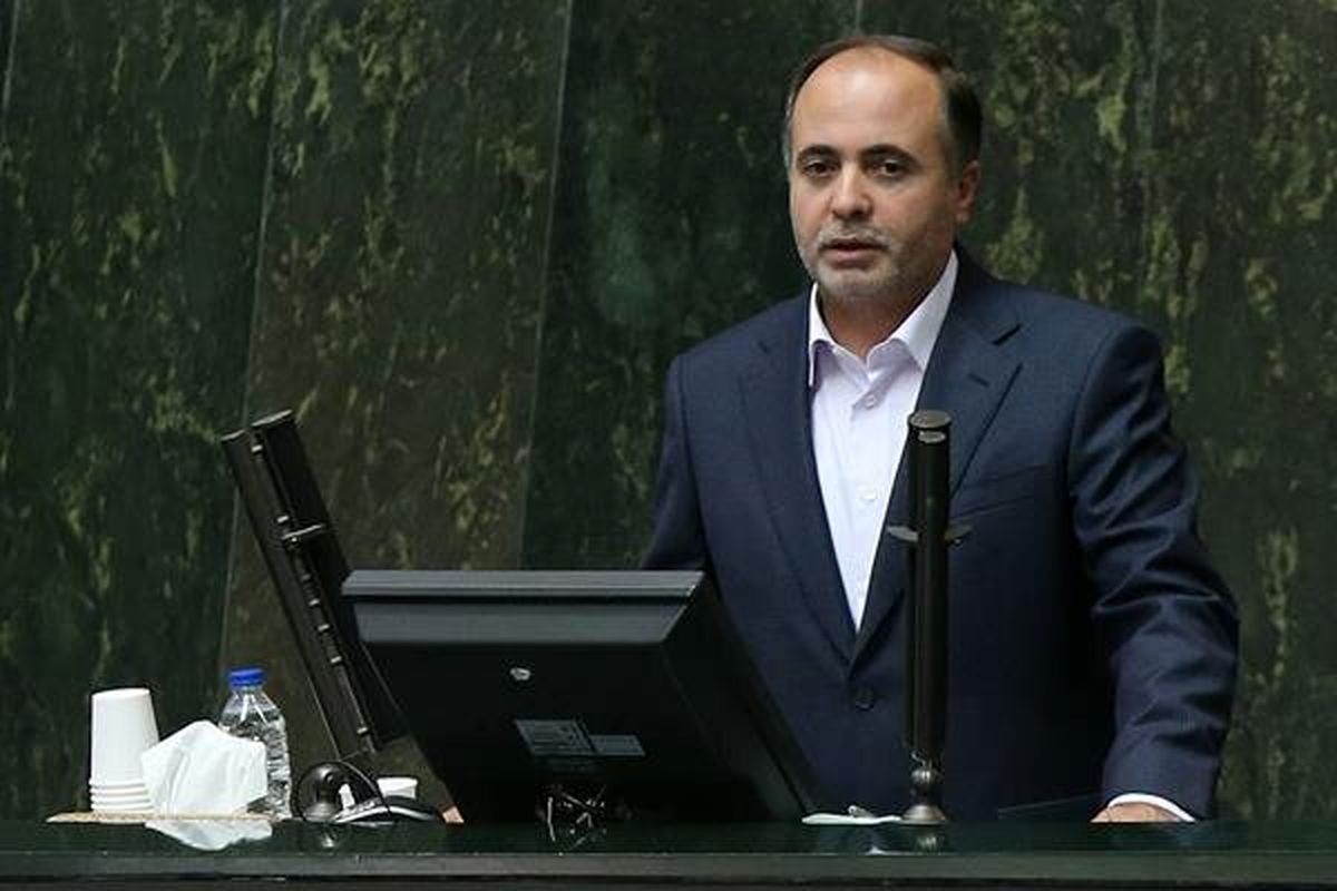 نماینده مجلس: با زور اسلحه نمیتوان مردم را به رعایت حجاب واداشت/به این منوال جلو برویم، مثل طالبان میشویم/بیحجابی باید ریشه یابی شود نماینده مجلس: با زور اسلحه نمیتوان مردم را به رعایت حجاب واداشت/به این منوال جلو برویم، مثل طالبان میشویم/بیحجابی باید ریشه یابی شود