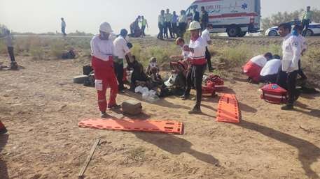 واژگون شدن اتوبوس زائران اربعین در ایلام/ ۳۵ نفر دچار حادثه و مصدومیت شدند واژگون شدن اتوبوس زائران اربعین در ایلام/ ۳۵ نفر دچار حادثه و مصدومیت شدند