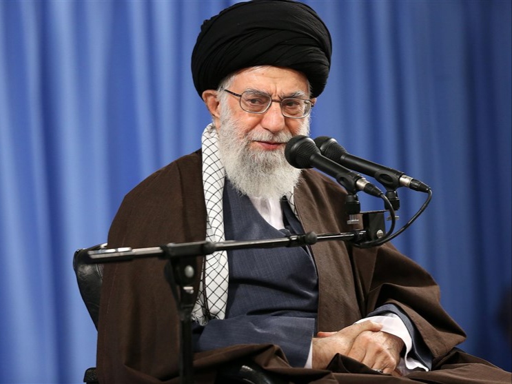 رهبر معظم انقلاب: وقتی در وسط یک حادثه هستیم درست نمیشود ابعاد آن را شناخت رهبر معظم انقلاب: وقتی در وسط یک حادثه هستیم درست نمیشود ابعاد آن را شناخت