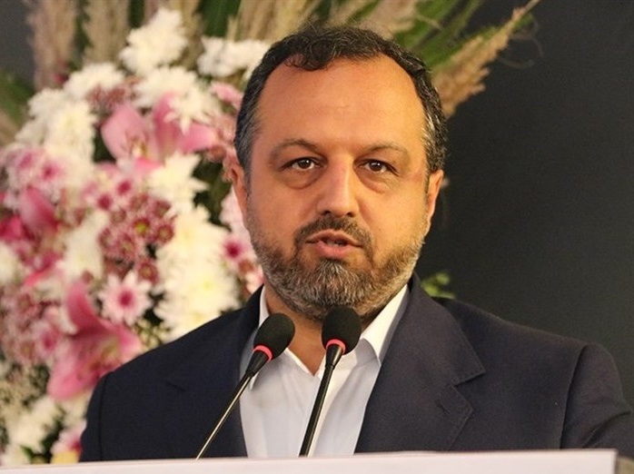 وزیر اقتصاد در مورد دلار ۳۶ هزار تومانی: التهابات کشور و جو روانی، صاحبان سرمایه را ترغیب کرد که پولهای خود را به دلار تبدیل کنند / اتفاقات اخیر منجر به موج تبدیل داراییها به ارز و خروج از کشور شد وزیر اقتصاد در مورد دلار ۳۶ هزار تومانی: التهابات کشور و جو روانی، صاحبان سرمایه را ترغیب کرد که پولهای خود را به دلار تبدیل کنند / اتفاقات اخیر منجر به موج تبدیل داراییها به ارز و خروج از کشور شد