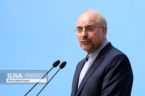 هرجا حرفم با عملم در گذشته همخوانی نداشت، روی آن خط بکشید/ باید نسبت به گشت ارشاد تجدیدنظر شود/ نیازمند نوسازی حکمرانی و حکمرانی نو هستیم هرجا حرفم با عملم در گذشته همخوانی نداشت، روی آن خط بکشید/ باید نسبت به گشت ارشاد تجدیدنظر شود/ نیازمند نوسازی حکمرانی و حکمرانی نو هستیم