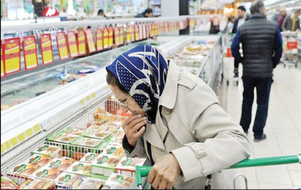 مردم هنوز نمیتوانند مرغ بخرند مردم هنوز نمیتوانند مرغ بخرند