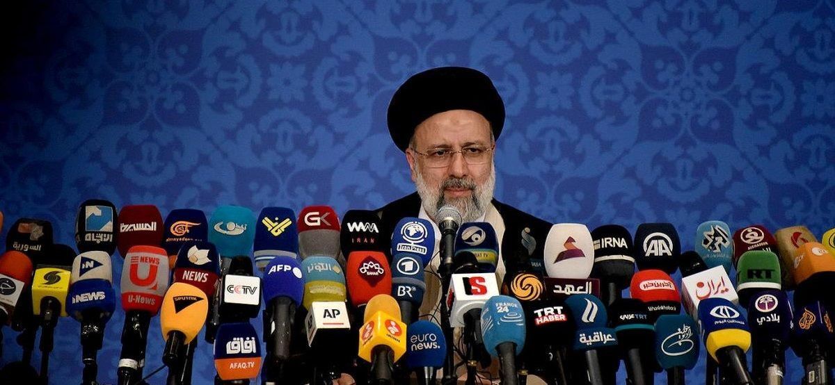 ایرانِ رئیسی کجا ایرانِ مردم کجا! ایرانِ رئیسی کجا ایرانِ مردم کجا!