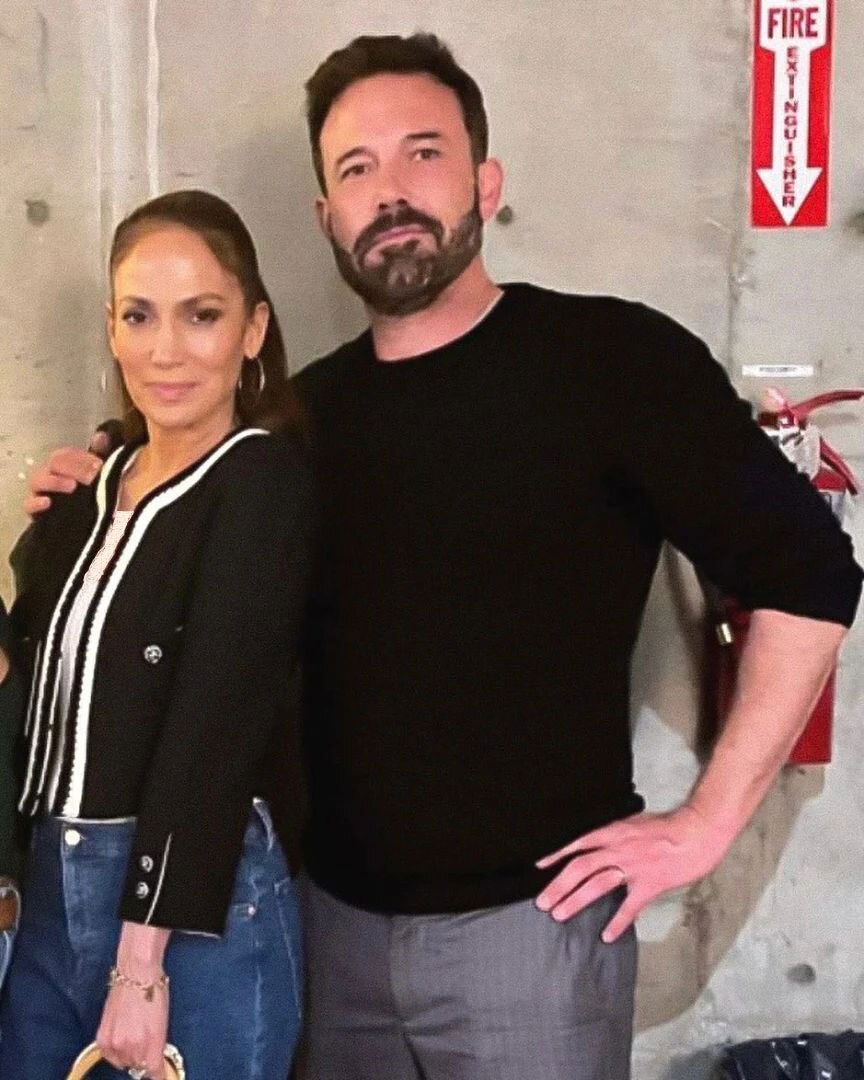 عکس جدیدِ جنیفر لوپز در کنار همسر و رفیقش عکس جدیدِ جنیفر لوپز در کنار همسر و رفیقش