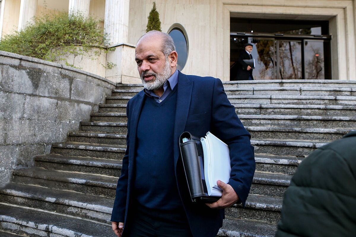 واکنش وزیر کشور به مطالبه نمایندگان درباره برکناری معاون سیاسی: من چیز خاصی در جلسه دیروز در مجلس نگفتم واکنش وزیر کشور به مطالبه نمایندگان درباره برکناری معاون سیاسی: من چیز خاصی در جلسه دیروز در مجلس نگفتم