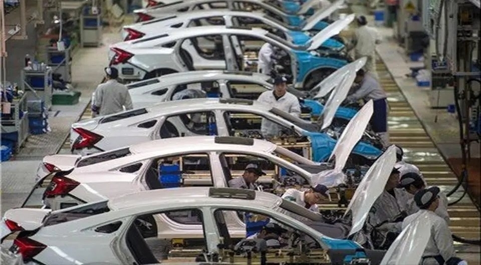 قیمت یک میلیاردی برای ماشین داخلی اصلا توجیه ندارد / با واردات خودرو، دست خودروسازان بسته خواهد شد / سایپا و ایرانخودرو در حال تحمیل شرایط خود به مردم هستند قیمت یک میلیاردی برای ماشین داخلی اصلا توجیه ندارد / با واردات خودرو، دست خودروسازان بسته خواهد شد / سایپا و ایرانخودرو در حال تحمیل شرایط خود به مردم هستند