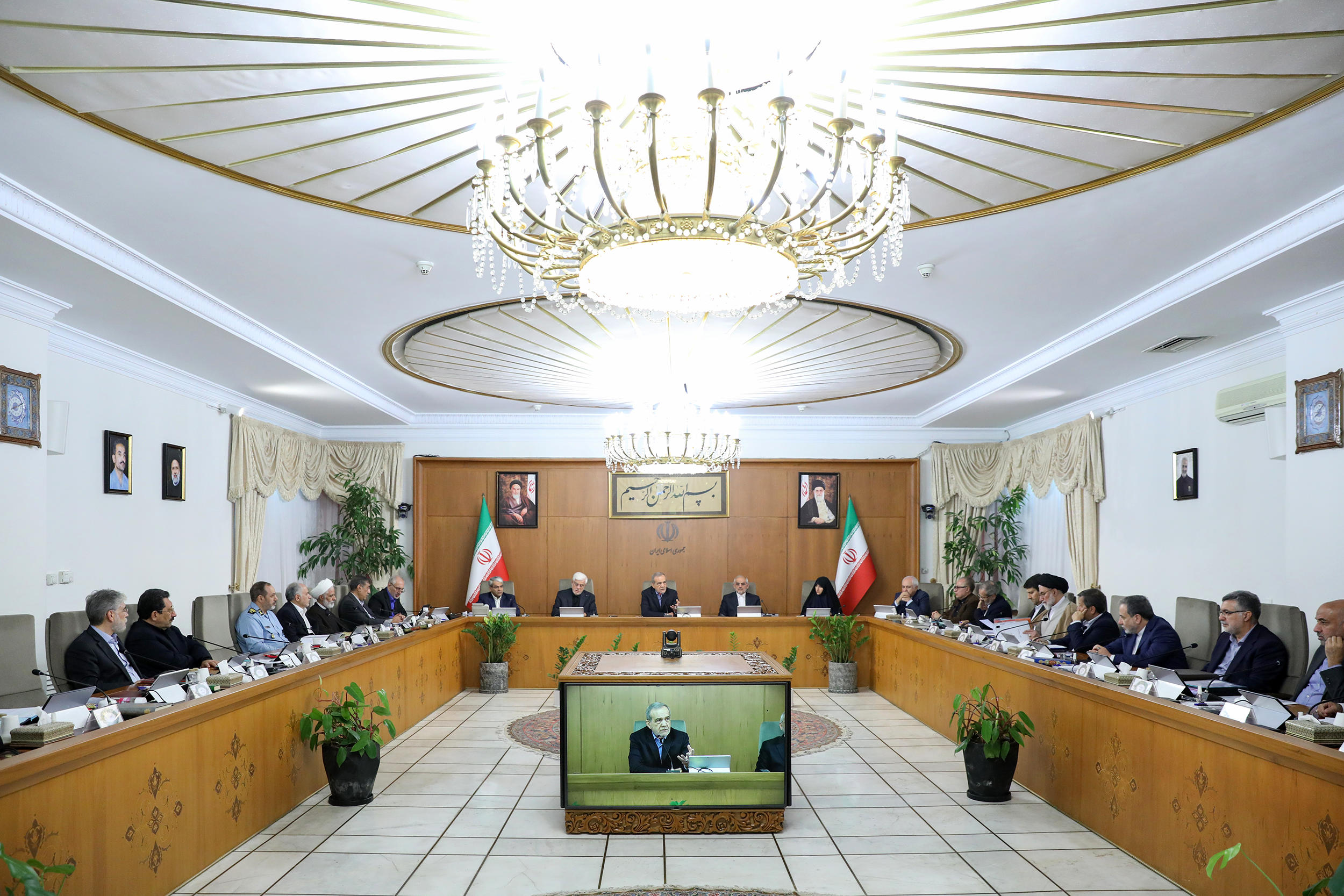 خبر خوش پزشکیان برای وزارت آموزش و پرورش، معلمان و فرهنگیان خبر خوش پزشکیان برای وزارت آموزش و پرورش، معلمان و فرهنگیان