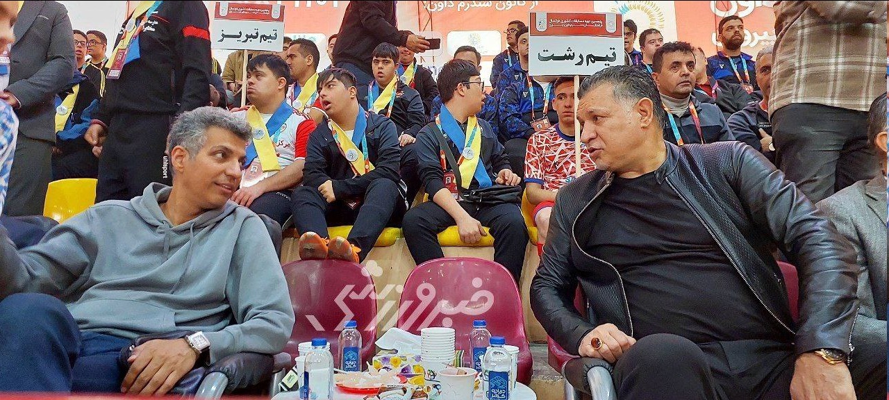 عکس| پا به توپ شدن فرشتهها در حضور علی دایی و عادل فردوسیپور