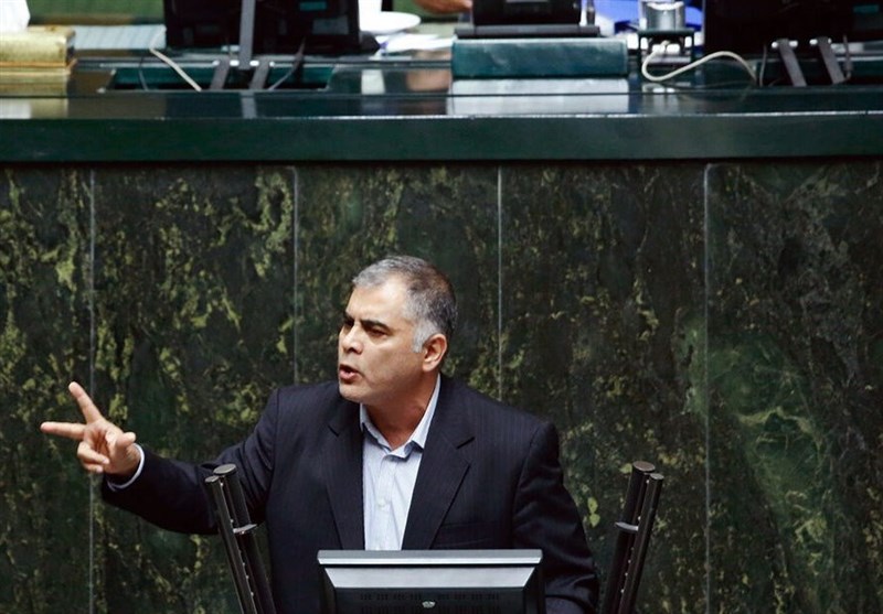 ساماندهی کارکنان دولت و سوال از پاکنژاد در دستورکار مجلس ساماندهی کارکنان دولت و سوال از پاکنژاد در دستورکار مجلس