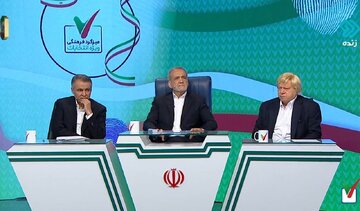 واکنش عطاءالله مهاجرانی به تنش بین فاضلی و اسفندیاری /افسار بازی بهم زن ها را رها کرده اند/ پزشکیان همین شیوه مدارا و تحمل را ادامه دهد واکنش عطاءالله مهاجرانی به تنش بین فاضلی و اسفندیاری /افسار بازی بهم زن ها را رها کرده اند/ پزشکیان همین شیوه مدارا و تحمل را ادامه دهد