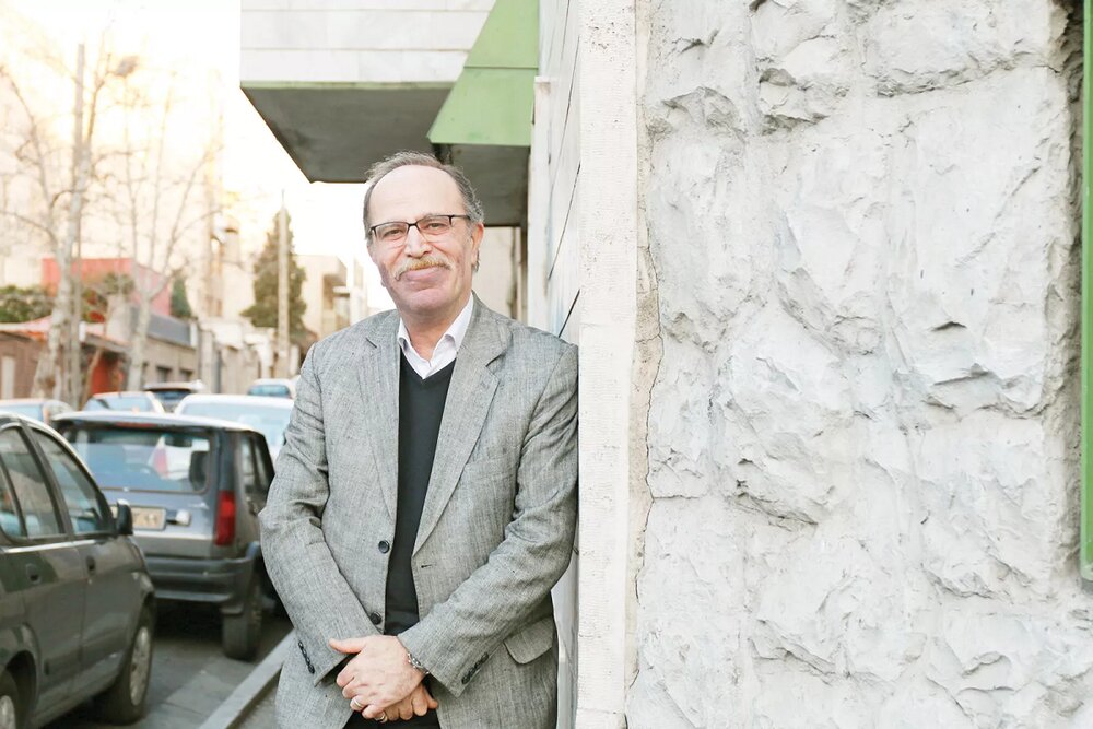 انتقاد یک حقوقدان از حمایت برخی مقامات دولتی از جلیلی /طرفداران او احساس ضعف شدید می‌کنند /متعجبم چرا شورای نگهبان تذکر نمی دهد