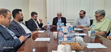 انتقاد شدید عارف از بداخلاقی انتخاباتی در آنتن تلویزیون/ با این وضعیت معاش مردم باید زمین دهان باز کند و ما مسئولان را در خود ببلعد انتقاد شدید عارف از بداخلاقی انتخاباتی در آنتن تلویزیون/ با این وضعیت معاش مردم باید زمین دهان باز کند و ما مسئولان را در خود ببلعد