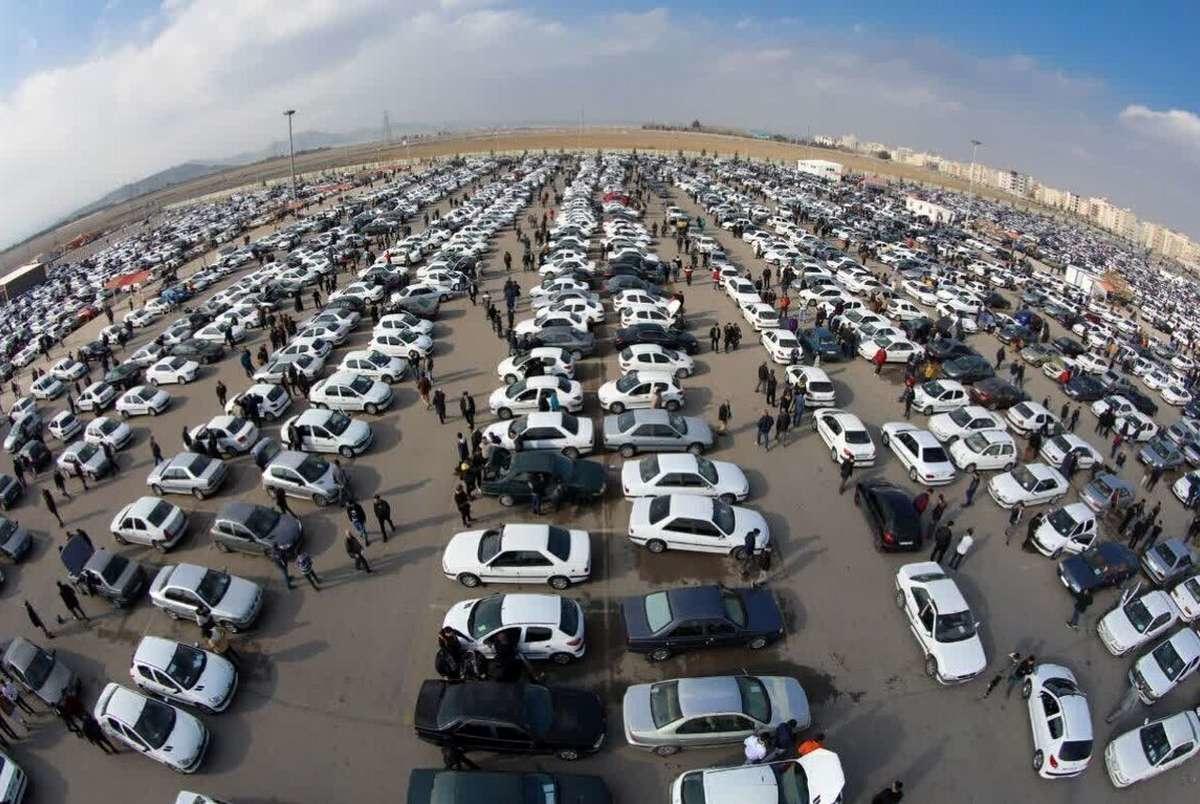 سکته در بازار خودرو؛ کاهش شدید قیمتها سکته در بازار خودرو؛ کاهش شدید قیمتها