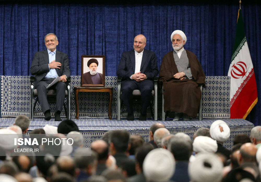 عکس جدید از آیت الله جنتی در ۹۷سالگی