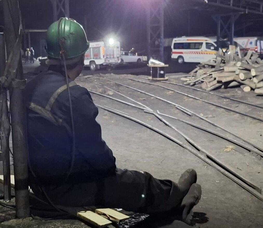 گفتههای تکاندهنده بستگان کارگران جانباخته معدن طبس گفتههای تکاندهنده بستگان کارگران جانباخته معدن طبس