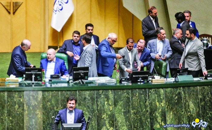 نيتخواني از راي پارلماني؛ پاي سياست در ميان است يا عدالت؟ نيتخواني از راي پارلماني؛ پاي سياست در ميان است يا عدالت؟