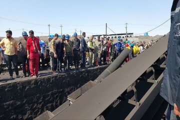 متوفیان حادثه معدن طبس افزایش یافت متوفیان حادثه معدن طبس افزایش یافت