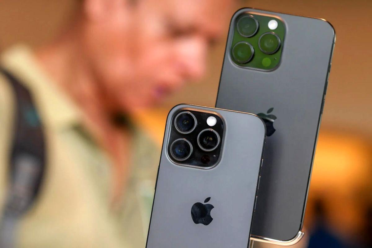 بلاتکلیفی رجیستری یک میلیون آیفون غیرقانونی بلاتکلیفی رجیستری یک میلیون آیفون غیرقانونی