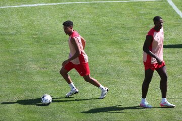 احتمال دوری سه هفته ای ستاره پرسپولیس از میادین احتمال دوری سه هفته ای ستاره پرسپولیس از میادین