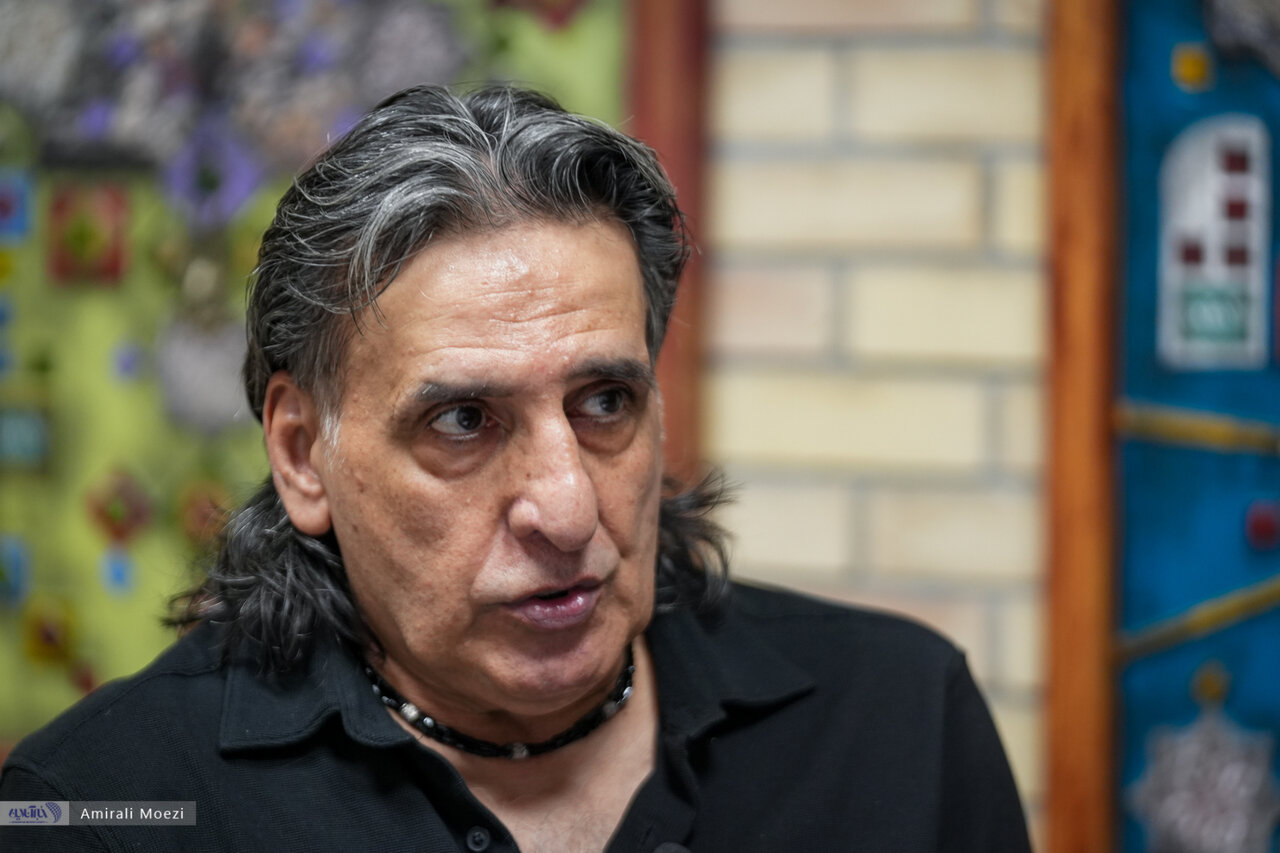 اشتباه بزرگ عابدزاده رفتن به پرسپولیس بود/این استقلال را فقط فرهاد مجیدی نجات می‌دهد