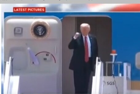 لاو ترکاندن ترامپ و بن سلمان هنگام خداحافظی + فیلم لاو ترکاندن ترامپ و بن سلمان هنگام خداحافظی + فیلم