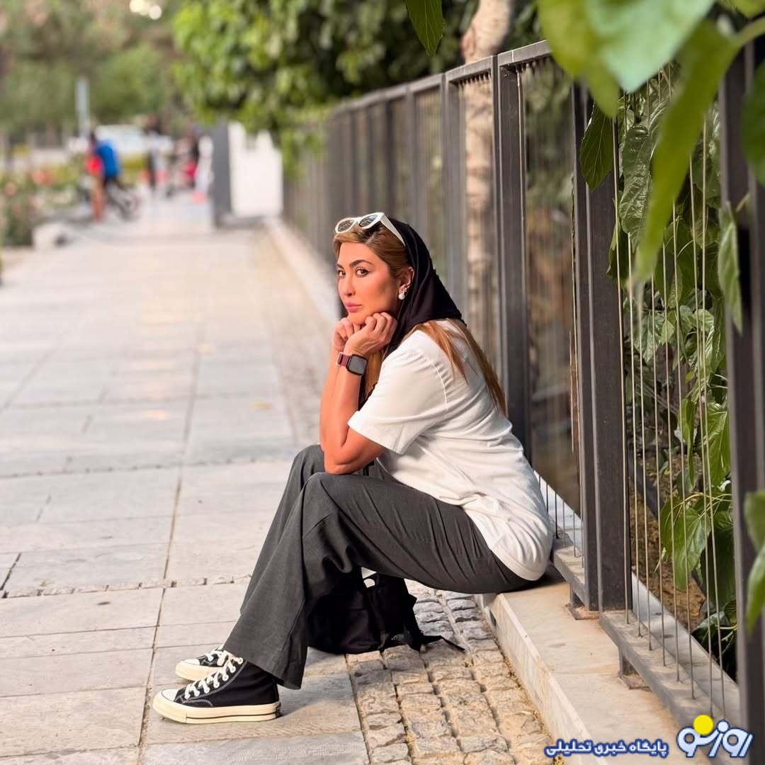 کولاک عکس های خانم بازیگر با لباس راحتی در خیابان/عکس