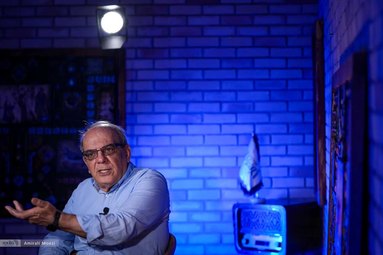 عباس عبدی: اصلاح طلبان از ستیز عبور کردهاند/ حرفهای هاشمی درباره انتخابات ۸۴، یک شوخی بود/ براندازی یک سیاستِ ریسکی است