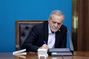 چه چیزی مخالفان پزشکیان را عصبانی کرده است؟ / خالص سازان از پزشکیان و دولتمردانش طلبکارند! چه چیزی مخالفان پزشکیان را عصبانی کرده است؟ / خالص سازان از پزشکیان و دولتمردانش طلبکارند!