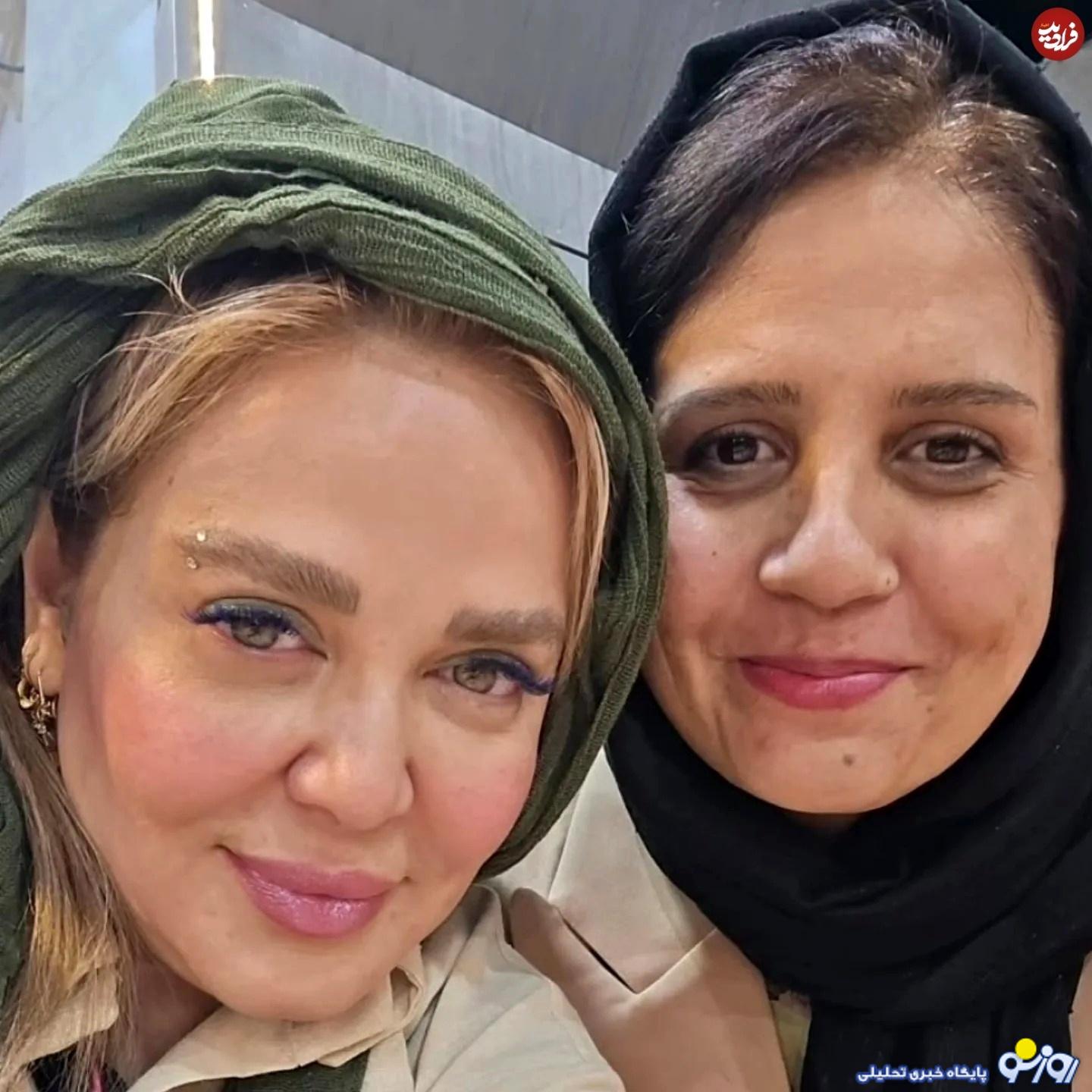 استایل تابستانی بازیگر خانم ۵۲ ساله با شلوار سندبادی