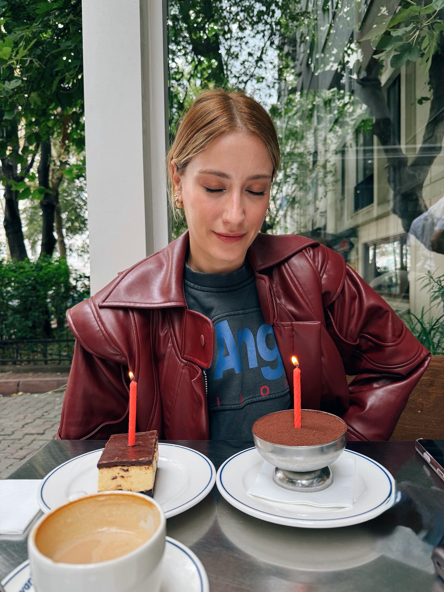 photo_2025-10-09_00-43-51