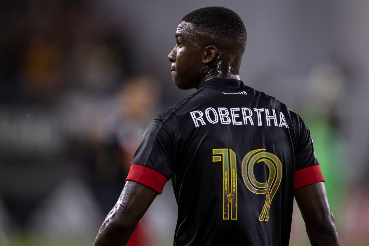 شکار خاموش پرسپولیس؛ نایجل روبرتا در تهران! شکار خاموش پرسپولیس؛ نایجل روبرتا در تهران!