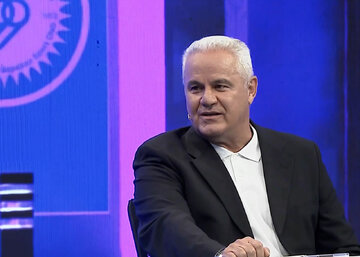 فرشاد پیوس؛ از ادعای قهرمانی با پرسپولیس تا تقابل با داماش در شناورسازی! فرشاد پیوس؛ از ادعای قهرمانی با پرسپولیس تا تقابل با داماش در شناورسازی!