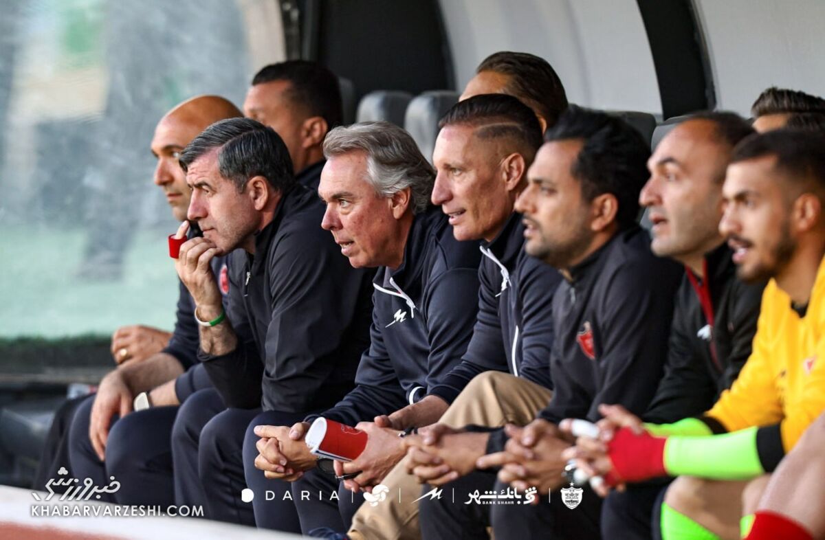 مشکل بزرگ پرسپولیس برای خلوت کردن نیمکت! مشکل بزرگ پرسپولیس برای خلوت کردن نیمکت!