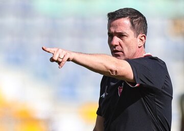 خط قرمز اوسمار روی نام ۶ پرسپولیسی خط قرمز اوسمار روی نام ۶ پرسپولیسی