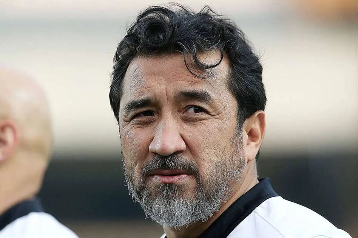 خداداد عزیزی کوتاه بیا نیست: آن کلمه را همه میگویند! خداداد عزیزی کوتاه بیا نیست: آن کلمه را همه میگویند!