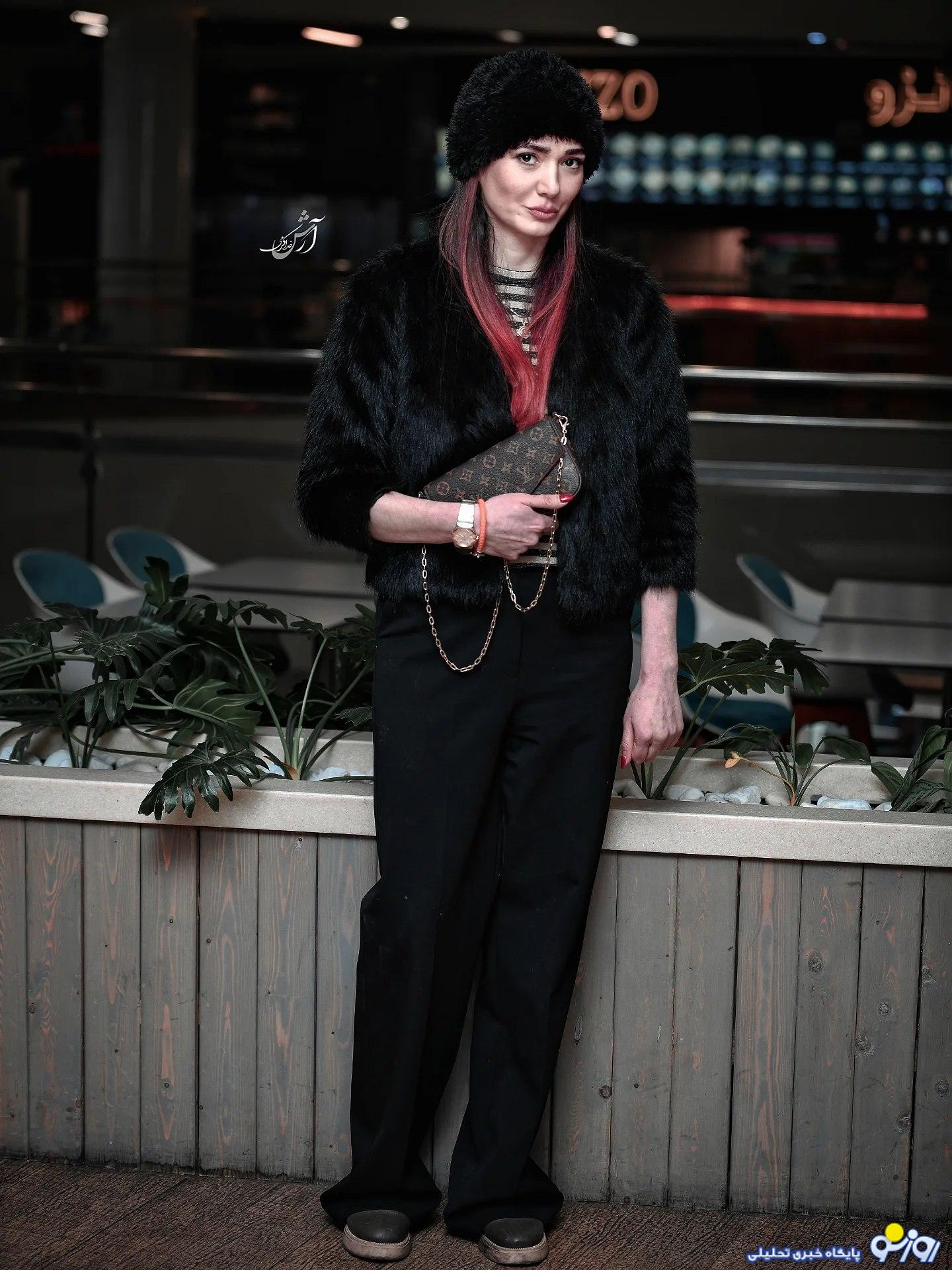 بازیگری با موهای قرمز! بازیگری با موهای قرمز!