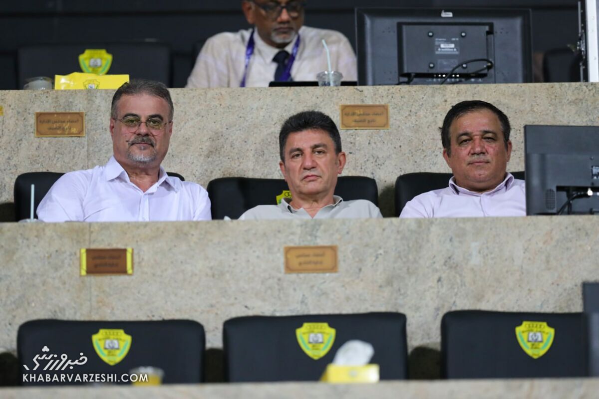 دعوت خبرساز تاجرنیا از قلعهنویی و فرهاد مجیدی! دعوت خبرساز تاجرنیا از قلعهنویی و فرهاد مجیدی!